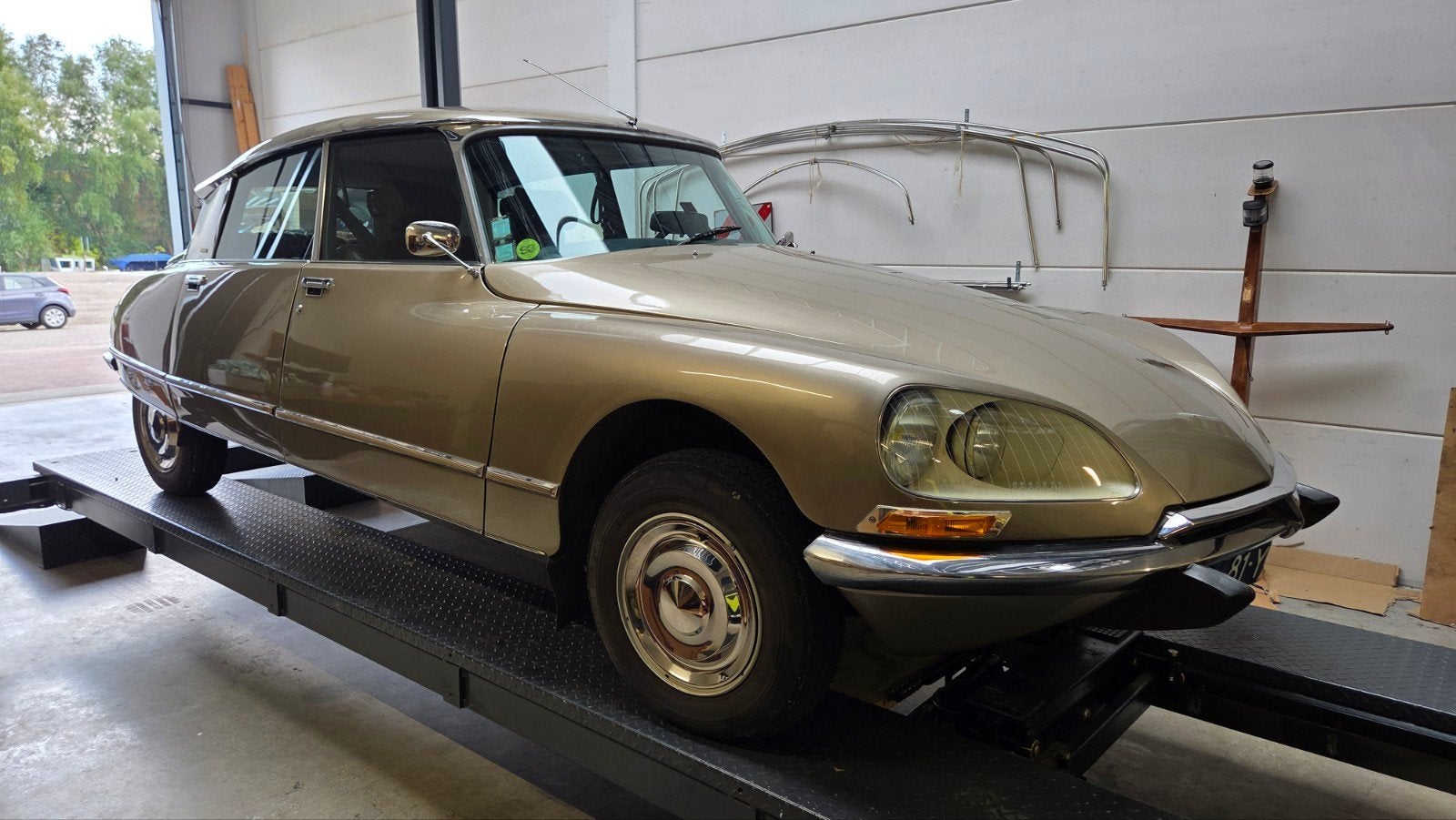 citroen DS23 Pallas halfautomaat 1973, Voorwielaandrijving, 2300 cc, Leder, Bruin