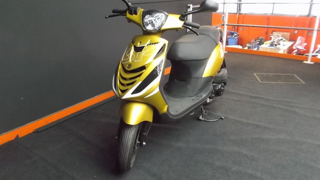 Piaggio Zip Bromscooter 2020 GARANTIE, Fietsen en Brommers, Scooters | Piaggio, Ophalen, Gebruikt, Maximaal 45 km/u, Zip