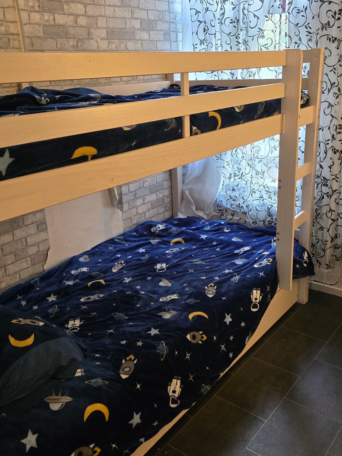Nette stapelbed met 3 matrassen, Gebruikt, 90 cm, Tweepersoons, Ophalen of Verzenden