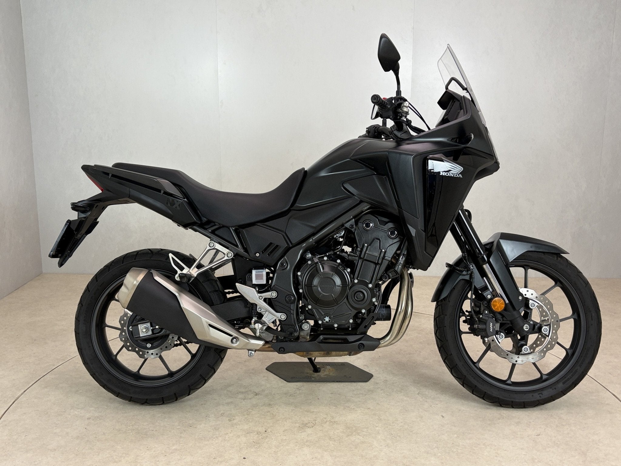 Honda NX 500 (bj 2024), Motoren, Cco@honda-eu.com, Stroombaan 4
1181 VX  Amstelveen, Honda Motor Europe Ltd, Bedrijf
