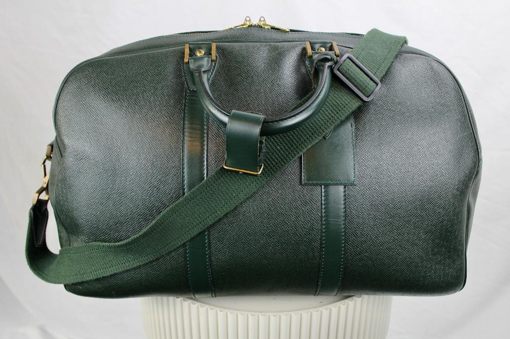 Louis Vuitton Kendall GM Taiga - 1164, 30 cm of meer, Gebruikt, Minder dan 35 cm, Ophalen of Verzenden
