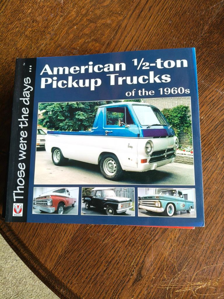 Boek: American 1/2-ton Pickup Trucks of the 1960s, Ophalen of Verzenden, Zo goed als nieuw, Overige merken
