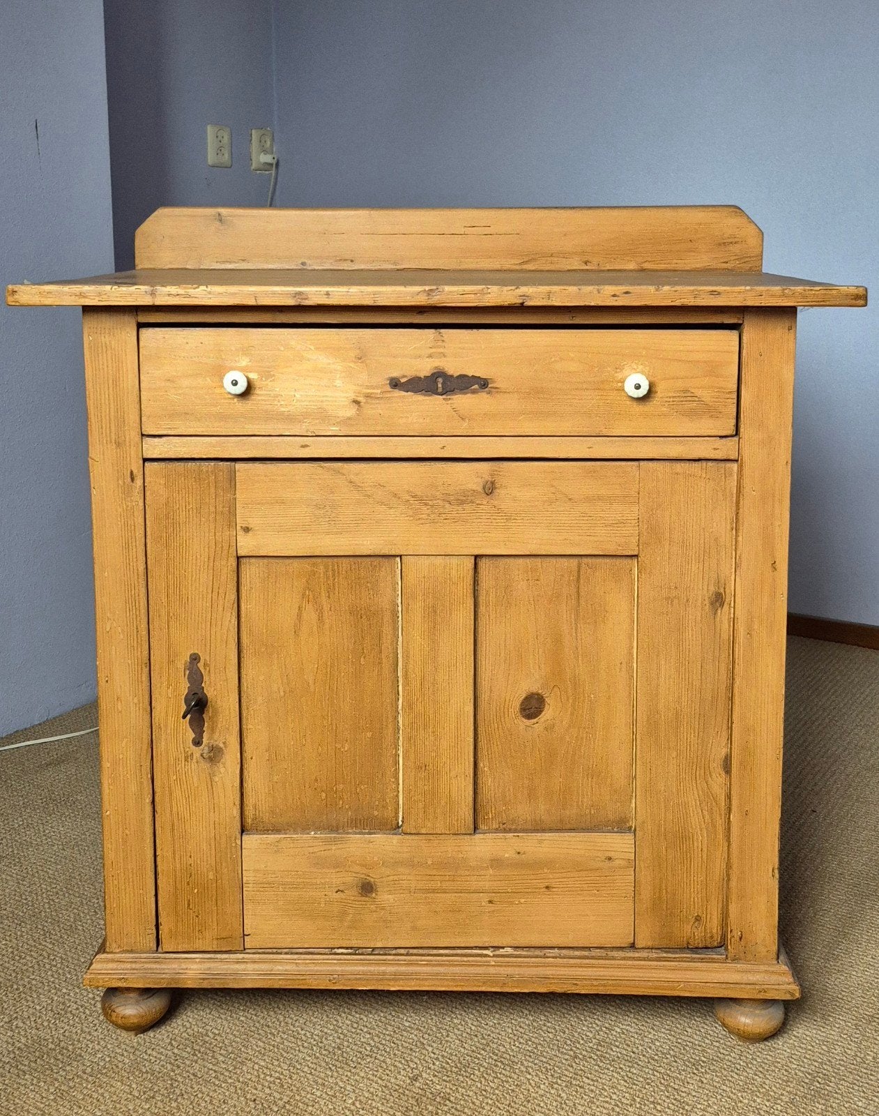 Antieke grenen kast met lade en deur, Antiek en Kunst, Ophalen