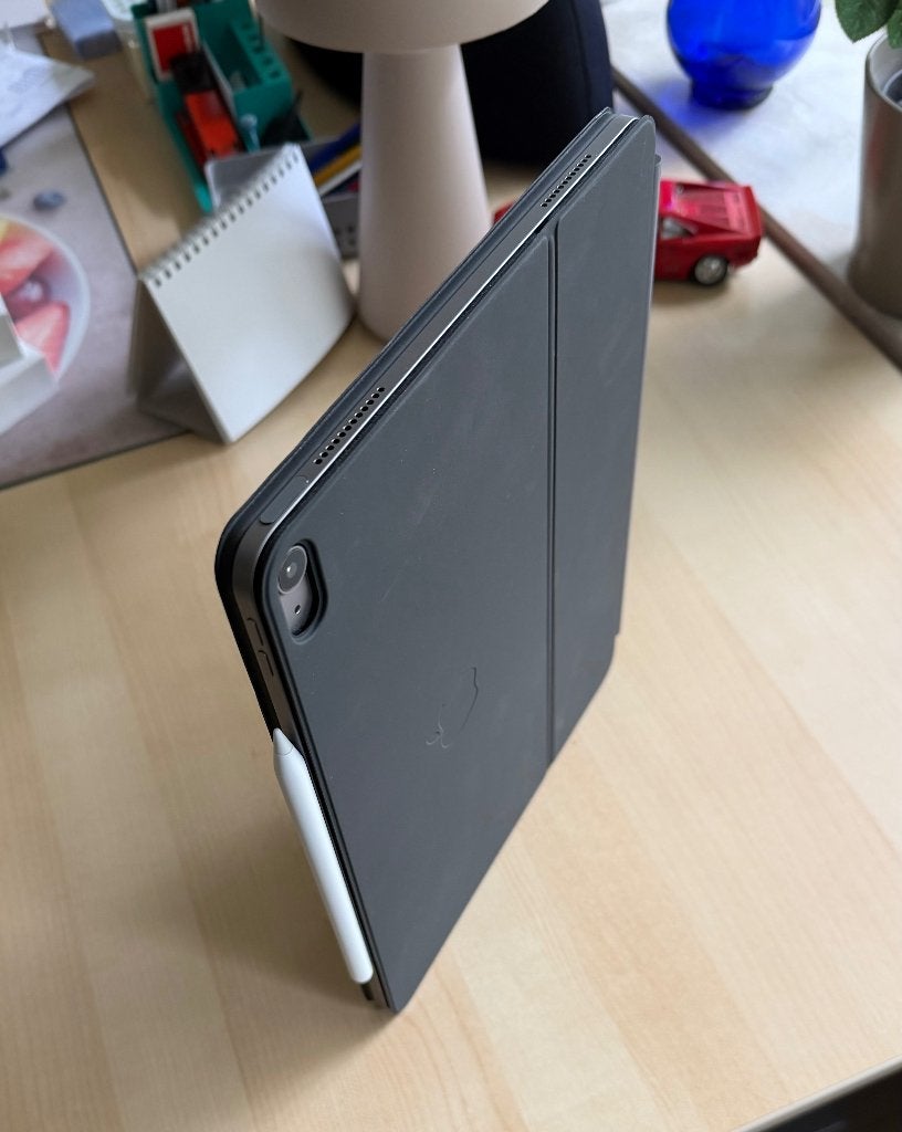 **Apple iPad Air 13'' incl Pencil Pro & Magic Keyboard**, 13 inch of meer, Apple iPad Air, Ophalen of Verzenden, Zo goed als nieuw
