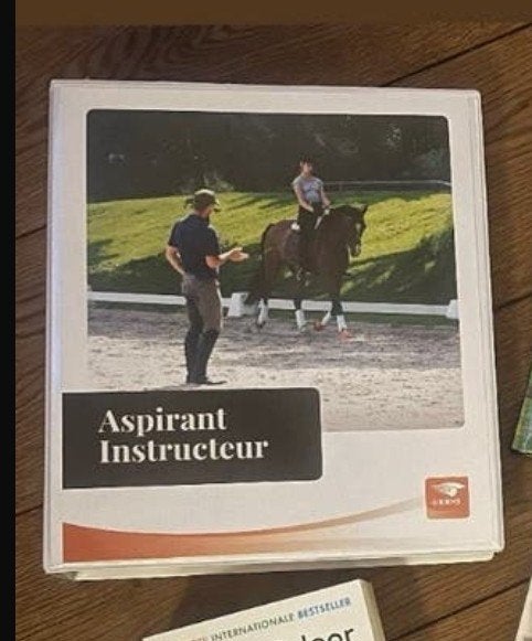 bedrijfsleider paardensport en houderij niveau 4, Ophalen of Verzenden, Nieuw