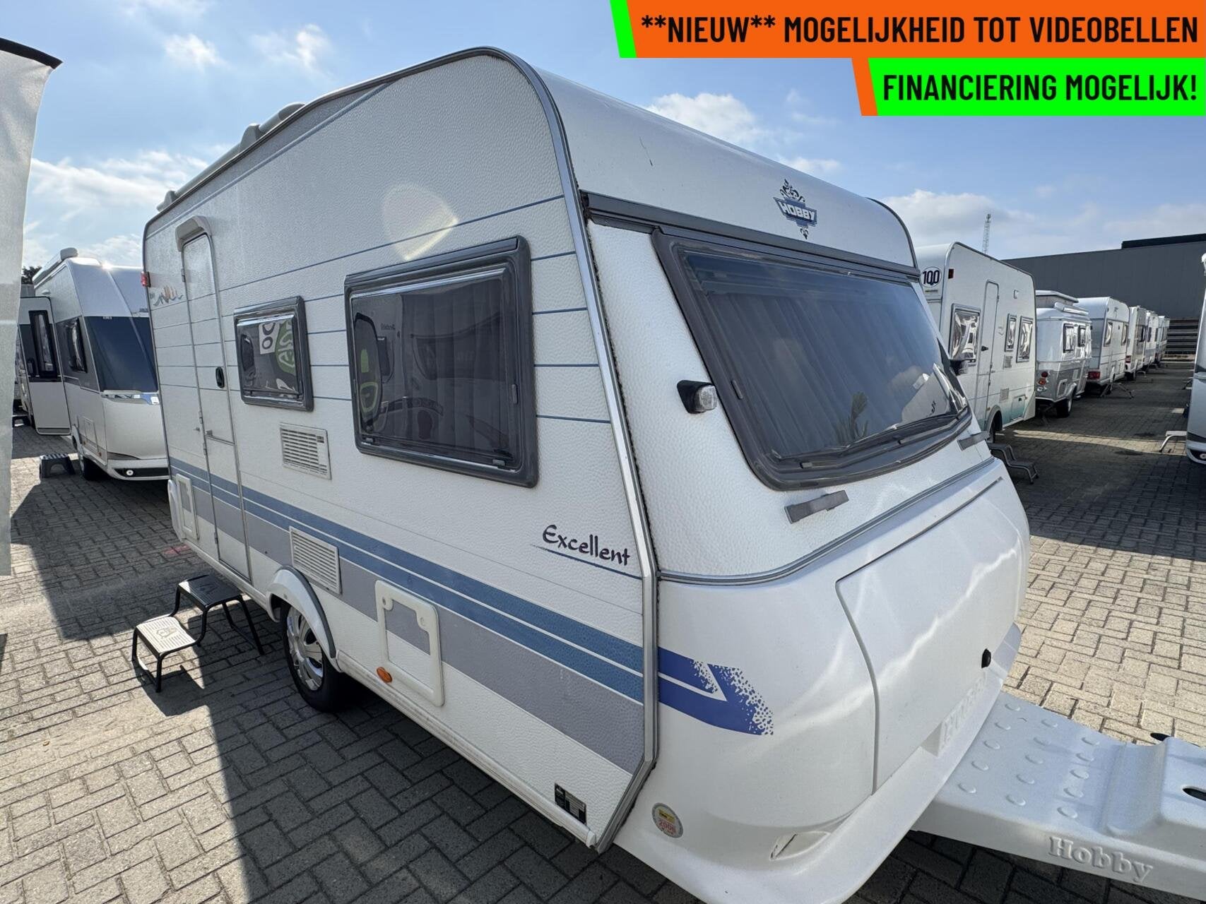Hobby ExcellenT 400 SF, DWARSBED, TREINZIT, VOORTENT, Caravans en Kamperen, Hobby, Bedrijf, Treinzit, 750 - 1000 kg