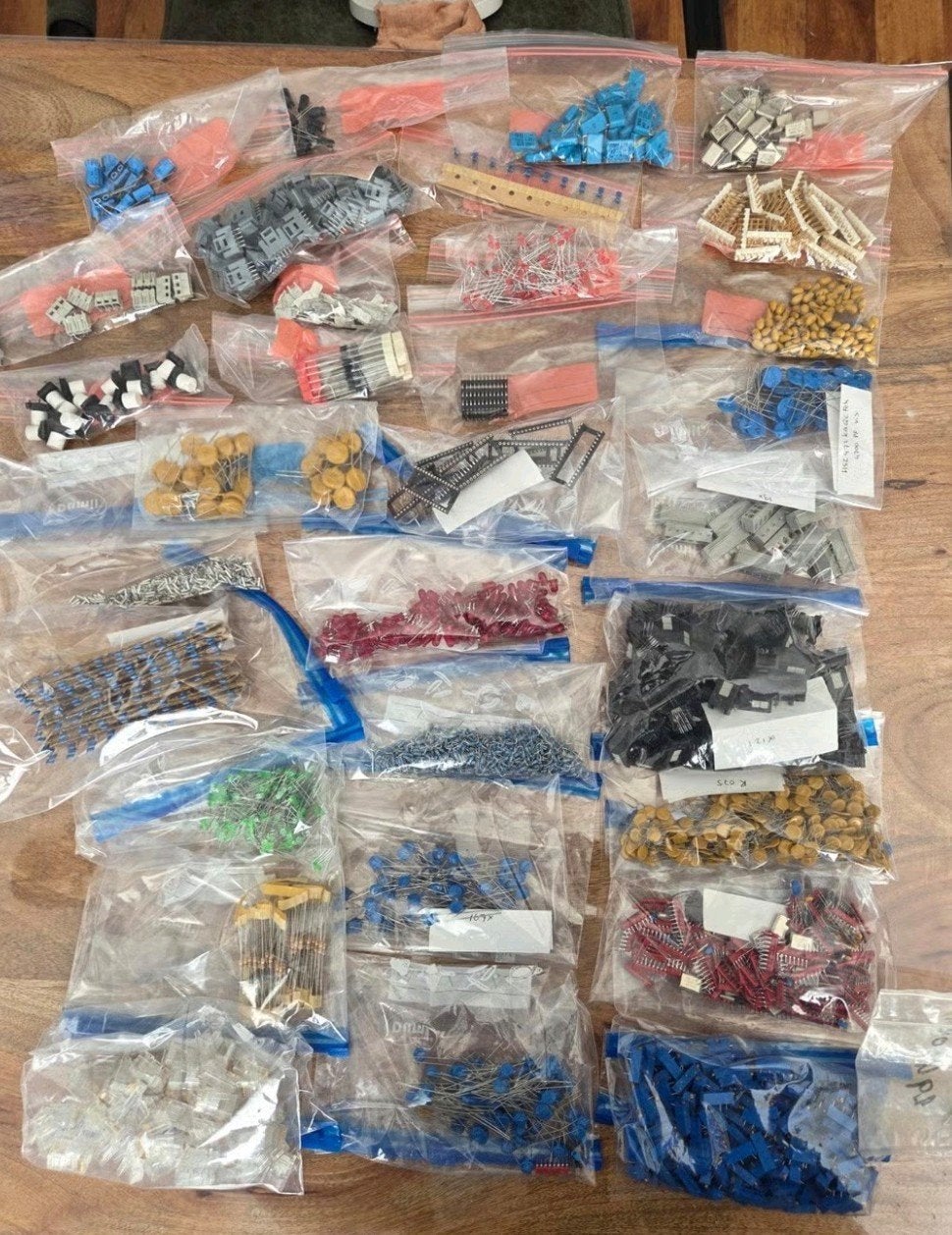 Grote collectie elektronische componenten - Hobbyist/Student, Ophalen of Verzenden