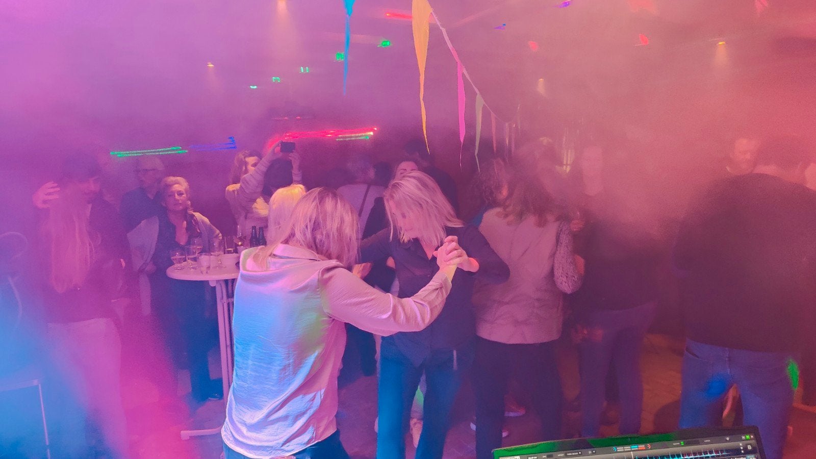 DJ voor al uw Verjaardagen of bruiloften., Solo-artiest