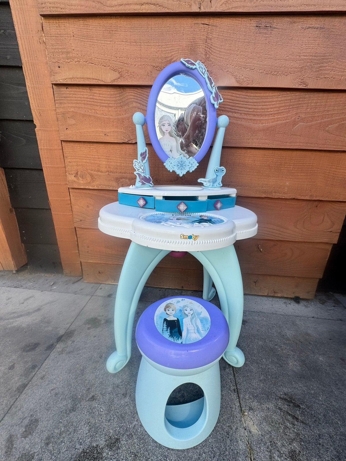 Frozen make-up tafel met krukje - Jazz (6 jaar), Ophalen of Verzenden, Gebruikt, Meisje