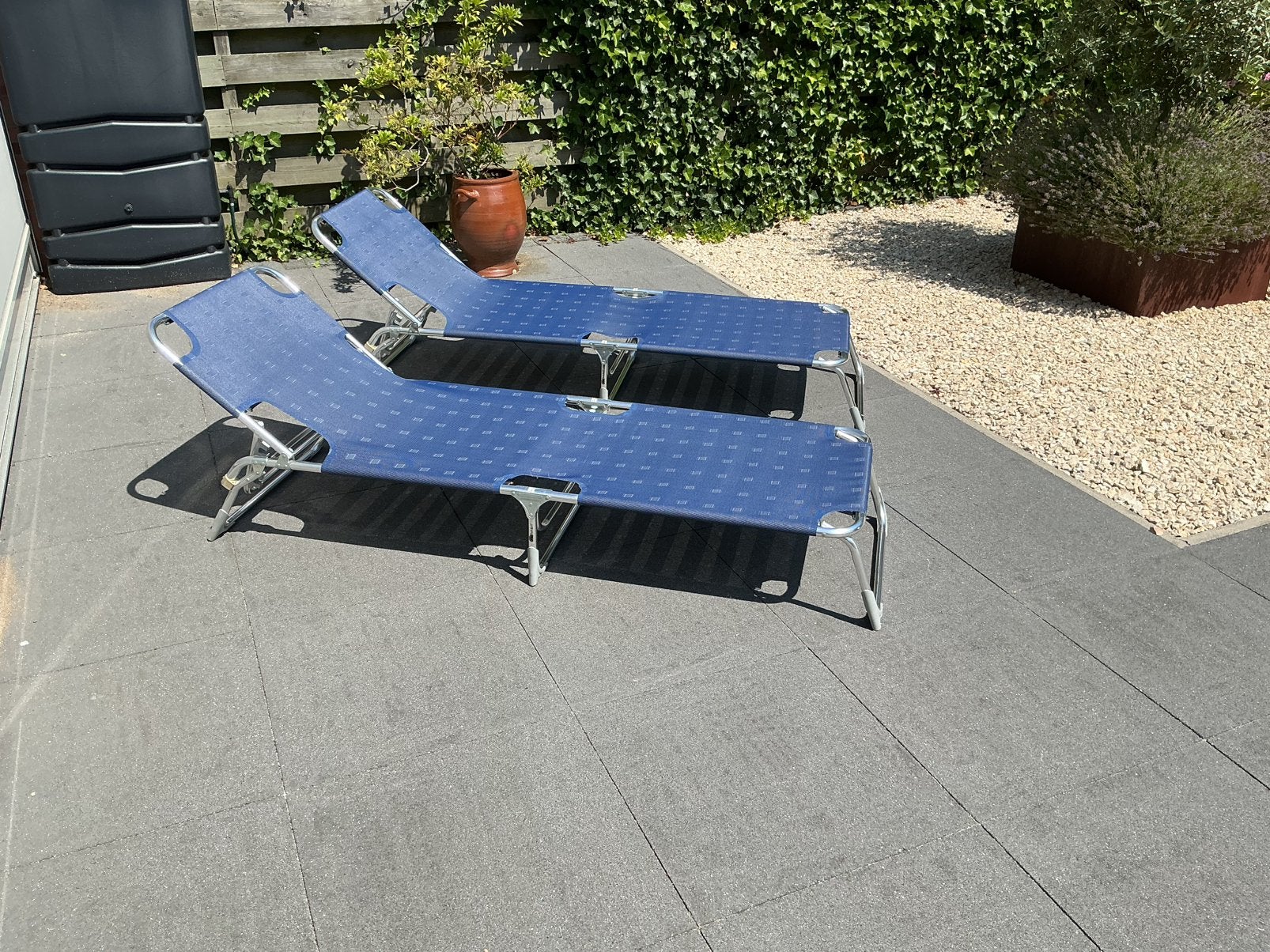 Te koop splinter nieuwe ligbedden merk DUKDALF, Tuin en Terras, Ligbedden, Zo goed als nieuw, Aluminium, Ophalen of Verzenden