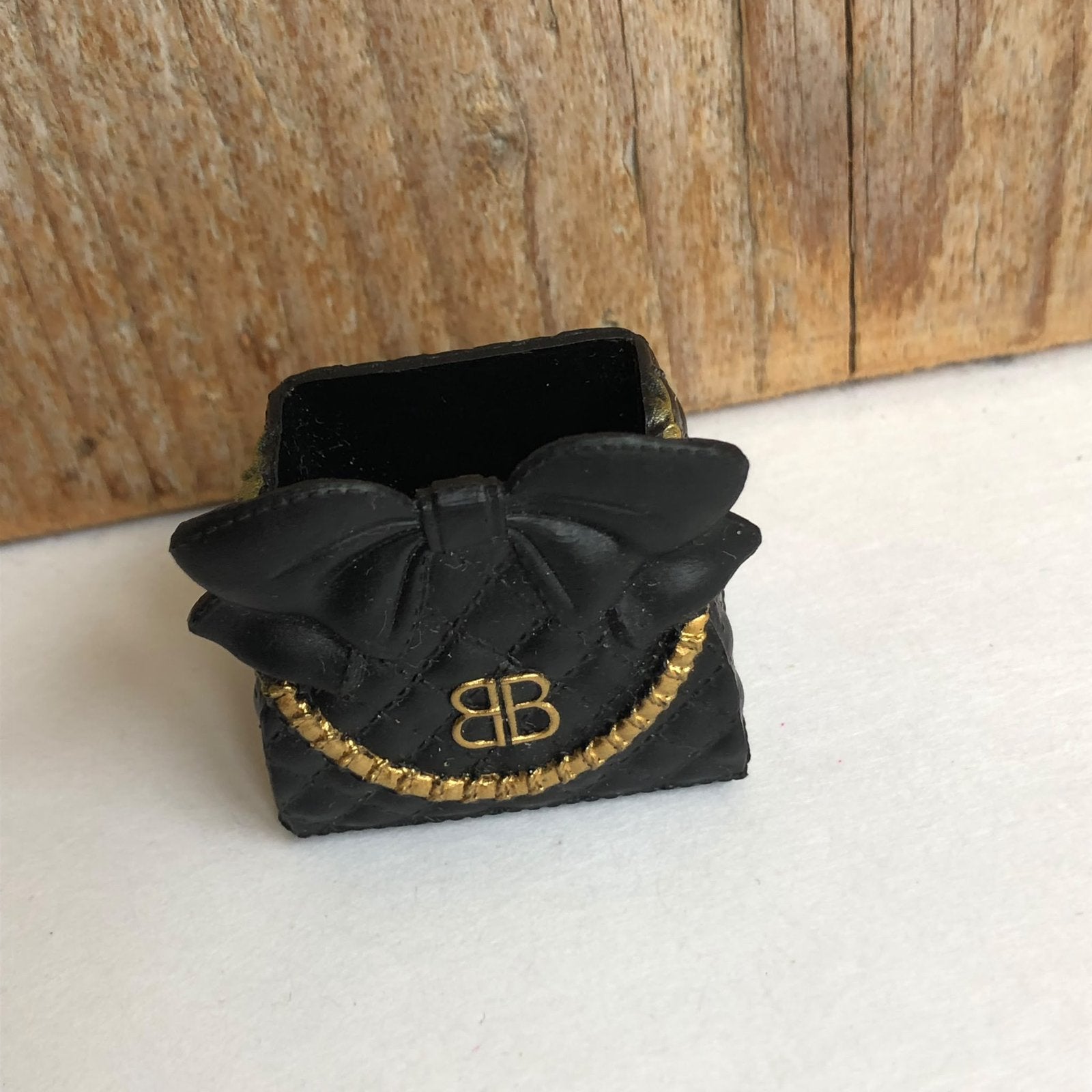 Zwart met gouden tas Barbie formaat, Ophalen of Verzenden, Zo goed als nieuw, Barbie