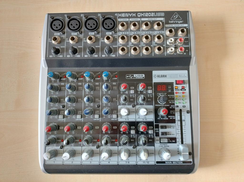 Behringer XENYX QX1202USB 12 kanaals Mixer, Muziek en Instrumenten, Mengpanelen, Ophalen of Verzenden, Gebruikt, 10 tot 20 kanalen