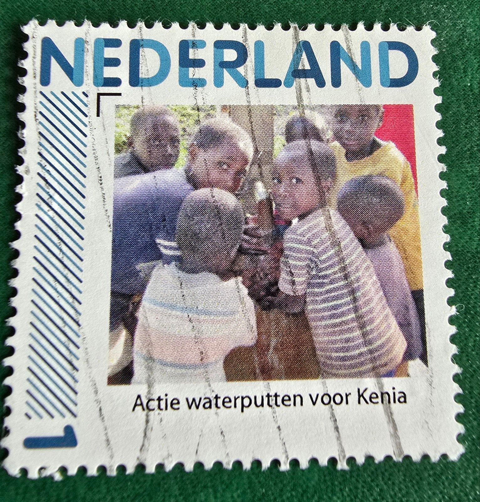 Kv205 persoonlijke  postzegel 'Actie waterputten voor Kenia', Ophalen of Verzenden, Na 1940, Gestempeld