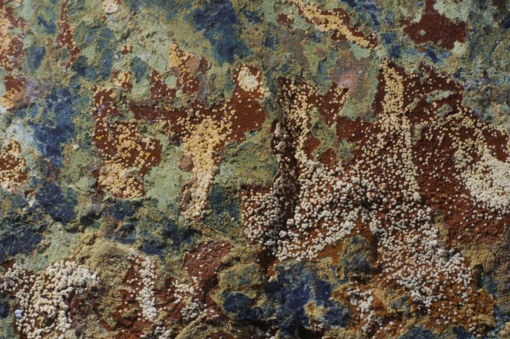 STRENGIET uit Blaton, België., Ophalen of Verzenden, Mineraal