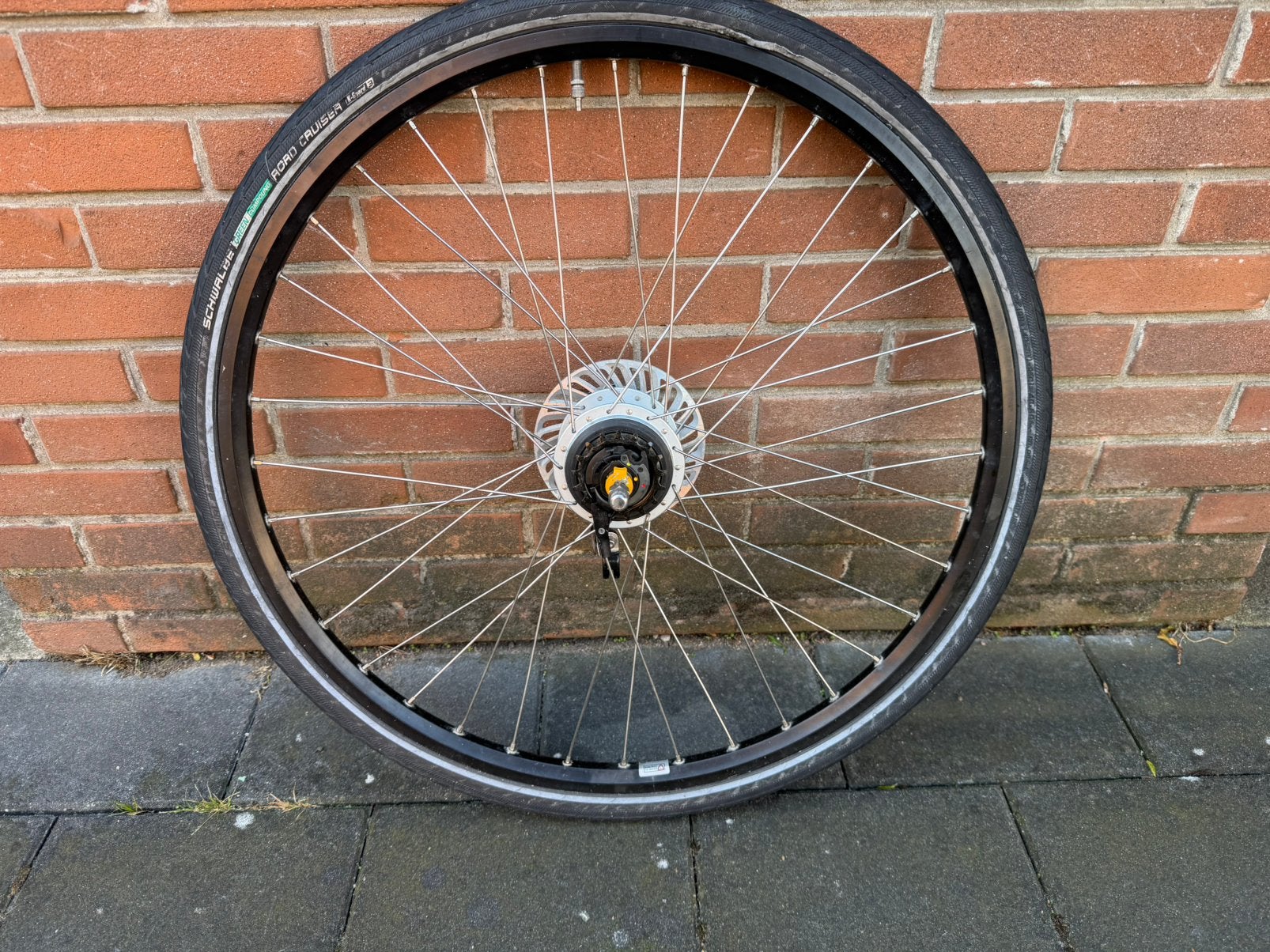 28 inch Fiets achter wiel,8,7en 3 Versnellingen,werk %100, Fietsen en Brommers, Ophalen of Verzenden, Zo goed als nieuw, Wiel