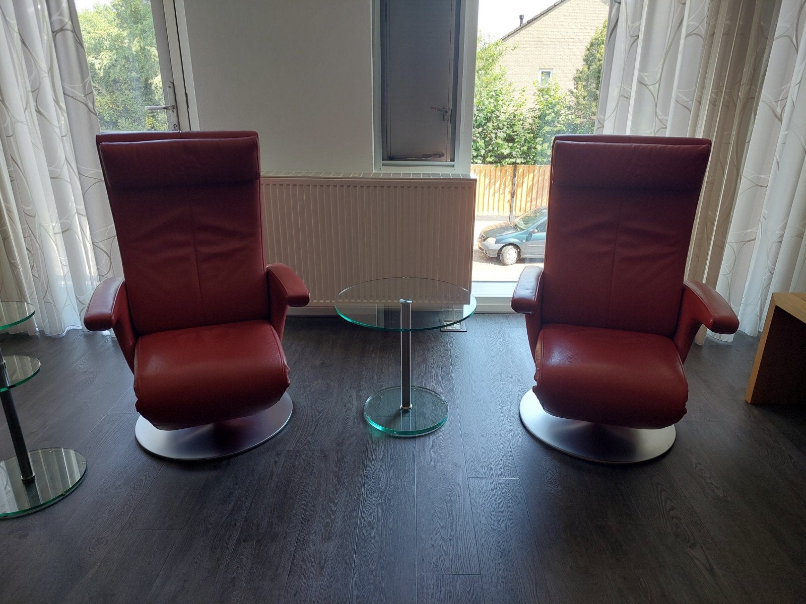 2x Rode Leren Relaxfauteuils FSM Smile, Ophalen, Modern, Comfort, Zo goed als nieuw, 50 tot 75 cm