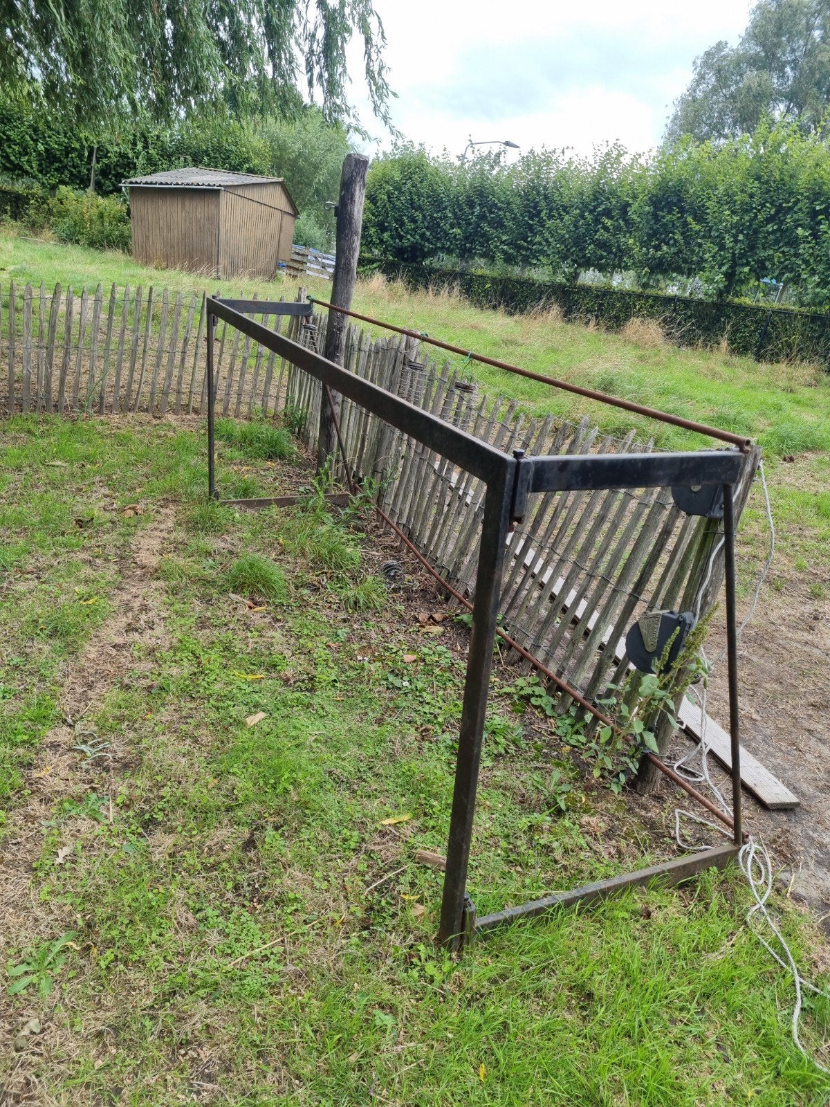 2 voetbaldoelen - 3m breed, 1m hoog - opknapper, Ophalen of Verzenden, Gebruikt