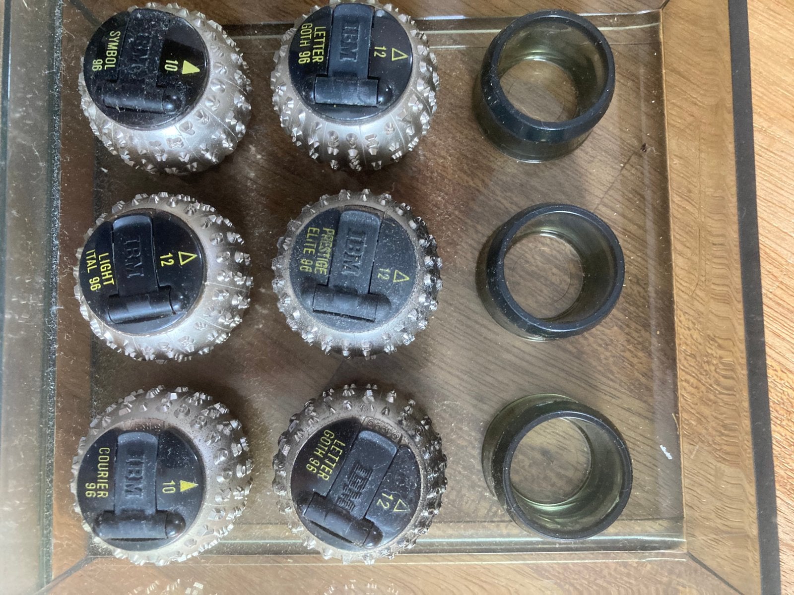 11 IBM Selectric letterbolletjes, Diversen, Typemachines, Ophalen of Verzenden, Gebruikt