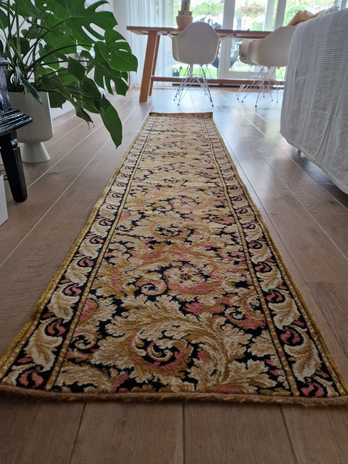 Mooie vintage loper tapijt 301x61 cm  roze/geel, Blauw, 200 cm of meer, Zo goed als nieuw, Rechthoekig