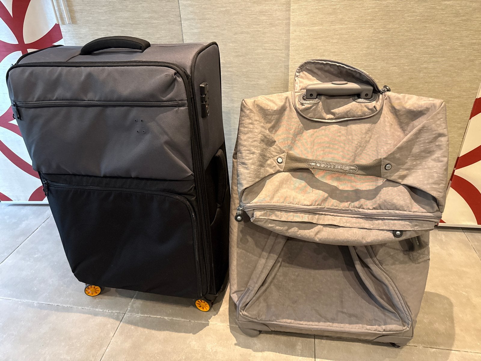 Reiskoffers - Set van 2 met 4 wielen (een is Kipling), 30 cm of meer, Gebruikt, Minder dan 40 cm, 75 cm of meer