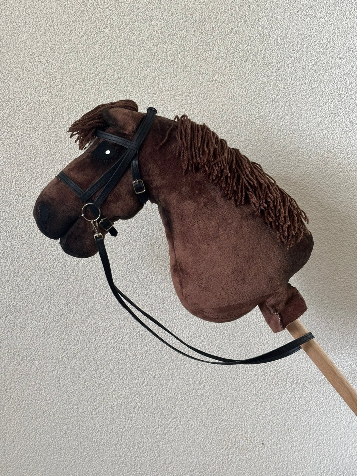 Hobbyhorse met hoofstel, bruin // stokpaard met hoofstel, Hobby en Vrije tijd, Ophalen of Verzenden, Nieuw