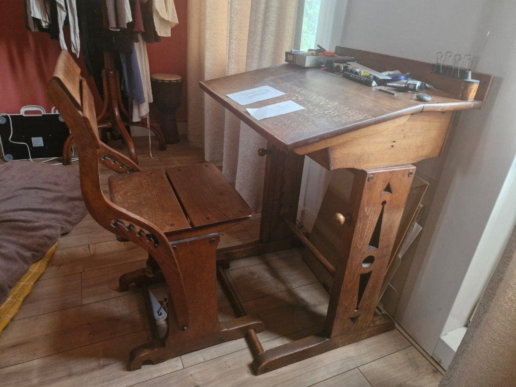 Antieke tekentafel, Ophalen