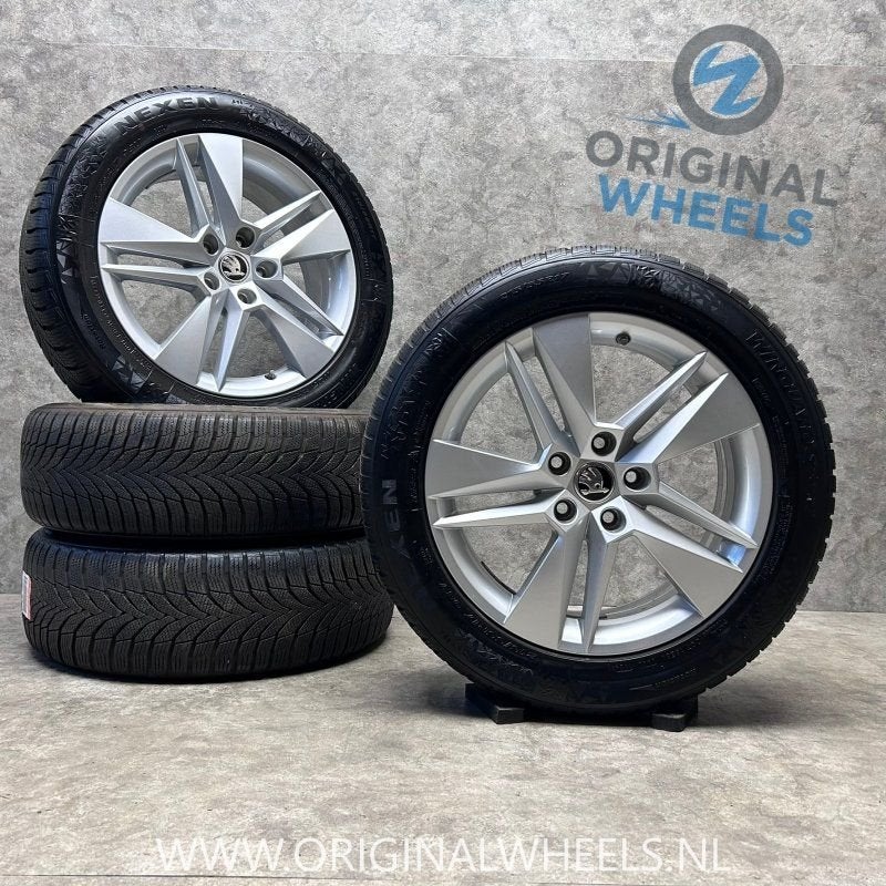 17 inch originele velgen + winterbanden  Skoda Superb, -, -, Banden en Velgen, 17 inch