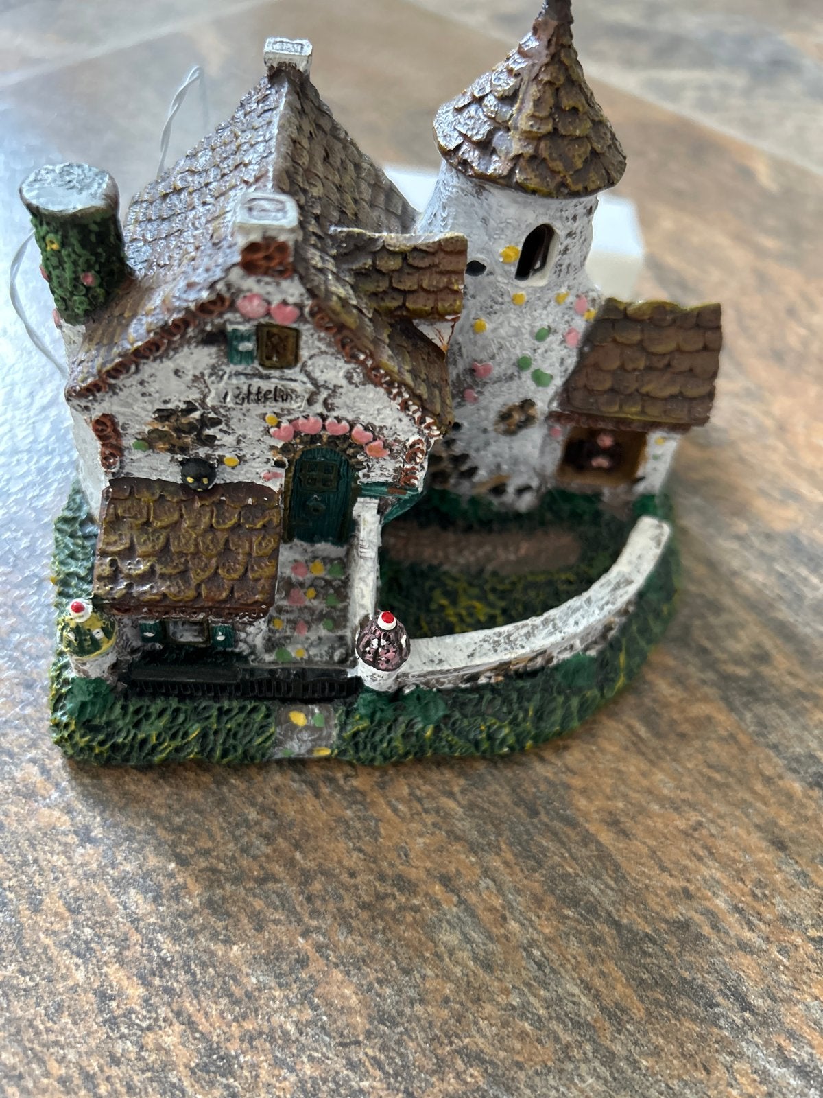 Miniatuur huisje Efteling verzamelobject hans en grietje, Verzamelen, Efteling, Gebruikt, Overige typen, Ophalen of Verzenden