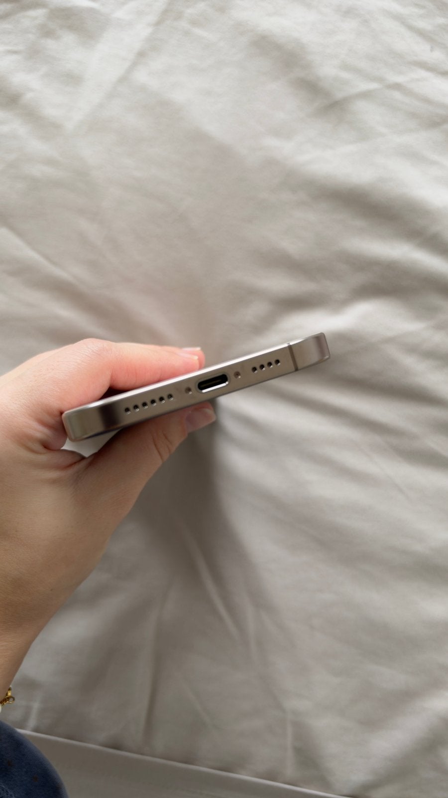 Foto 8 van iPhone 16 pro max Desert Titanium 256gb