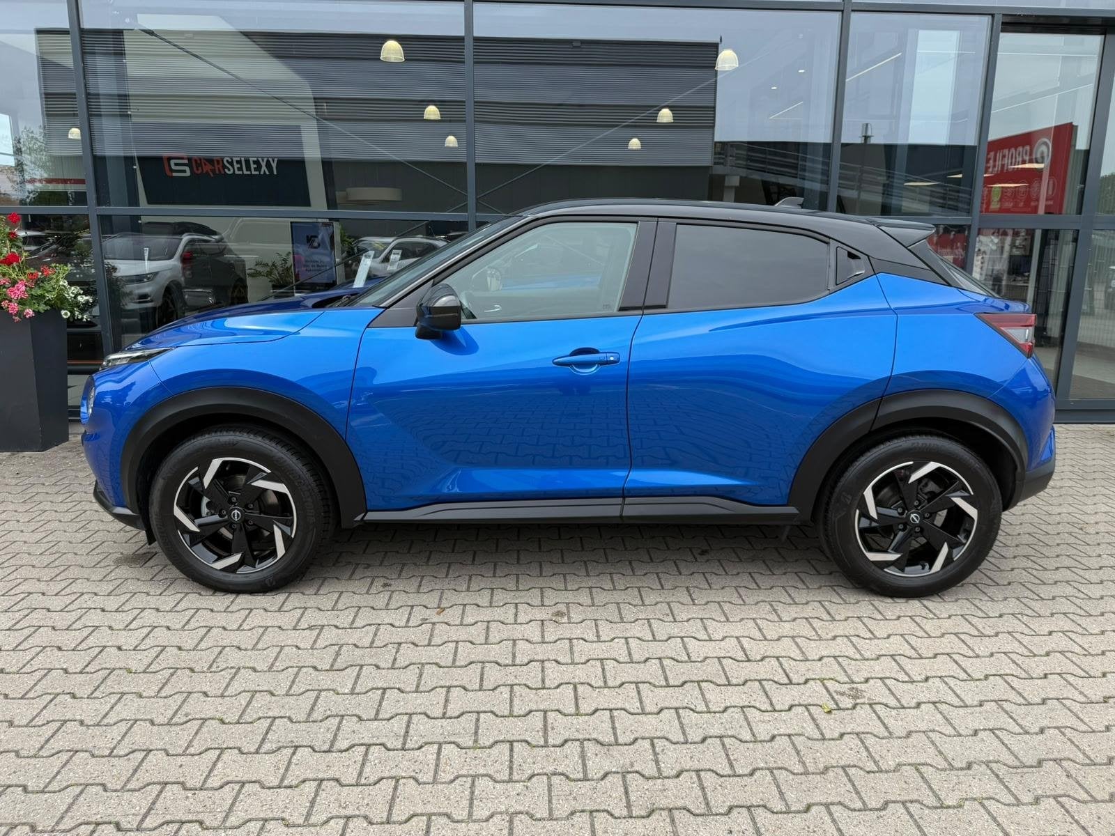 Foto 5 van Nissan Juke 1.0 DIG-T N-Connecta *Trekhaak & Stoelverwarming