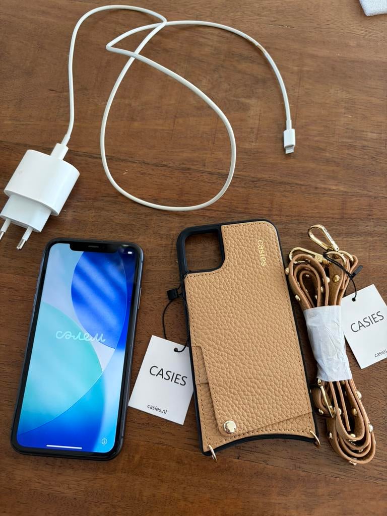 iPhone 11 zwart - 64 GB - inclusief oplaadkabel, Telecommunicatie, Mobiele telefoons | Apple iPhone, Zwart, Zo goed als nieuw