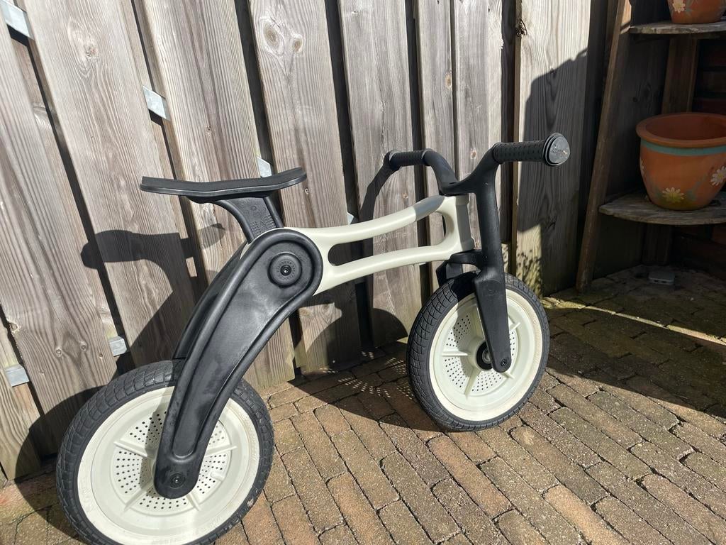 Wishbone Bike RE2 - 3-in-1 Loopfiets, Fietsen en Brommers, Fietsen | Kinderfietsjes, Ophalen, Gebruikt, Minder dan 16 inch, Zijwieltjes