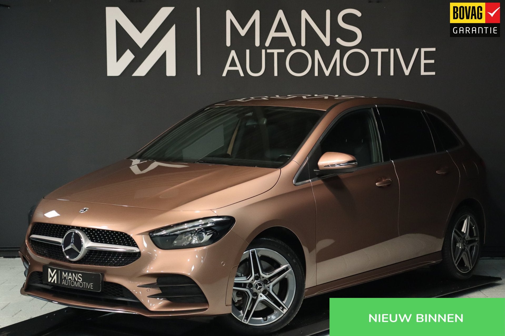 Mercedes-Benz B-klasse 250 e AMG Line / CAMERA / CARPLAY / W, Auto's, Dealer onderhouden, Gebruikt, Zwart, 4 cilinders