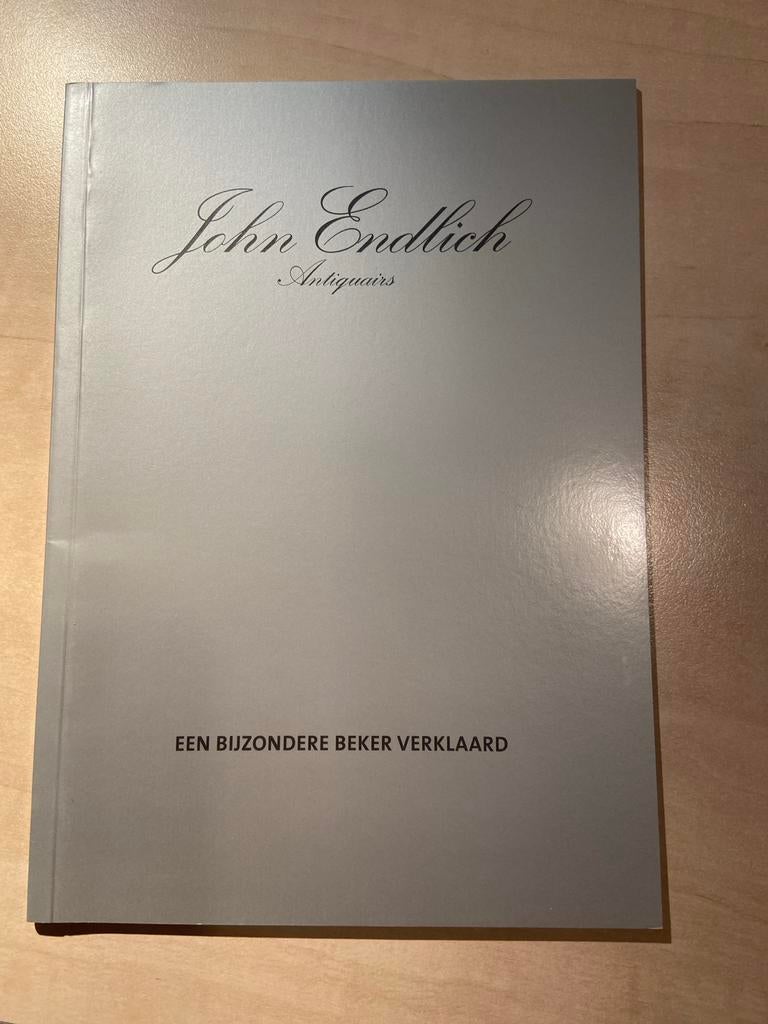 John Endlich Antiquairs: Een Bijzondere Beker Verklaard, Ophalen of Verzenden, Zo goed als nieuw