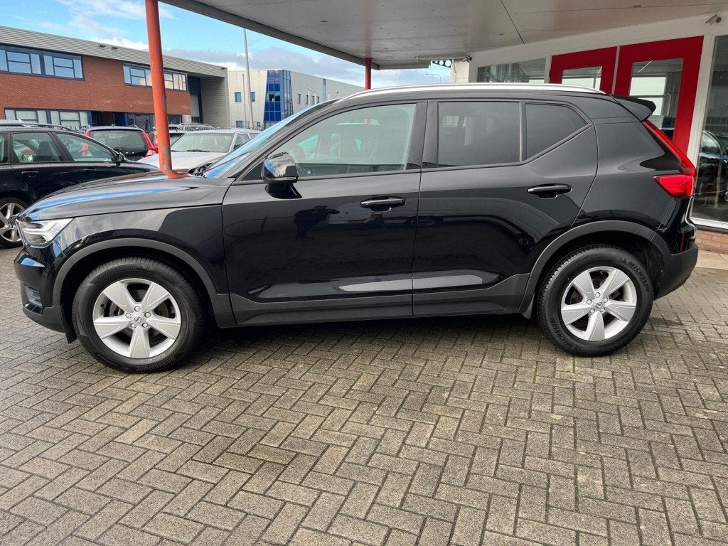 Volvo XC40 1.5 T3 Handgeschakeld  163 PK  Navi  Apple carpla, Gebruikt, Euro 6, Verwarmde buitenspiegels, Handgeschakeld
