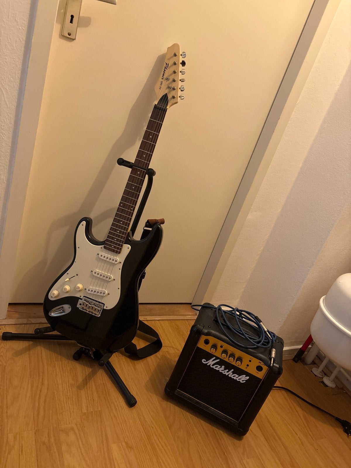 Phoenix STC 33 elektrische gitaar met Marshall versterker, Muziek en Instrumenten, Gebruikt, Met versterker, Solid body, Ophalen