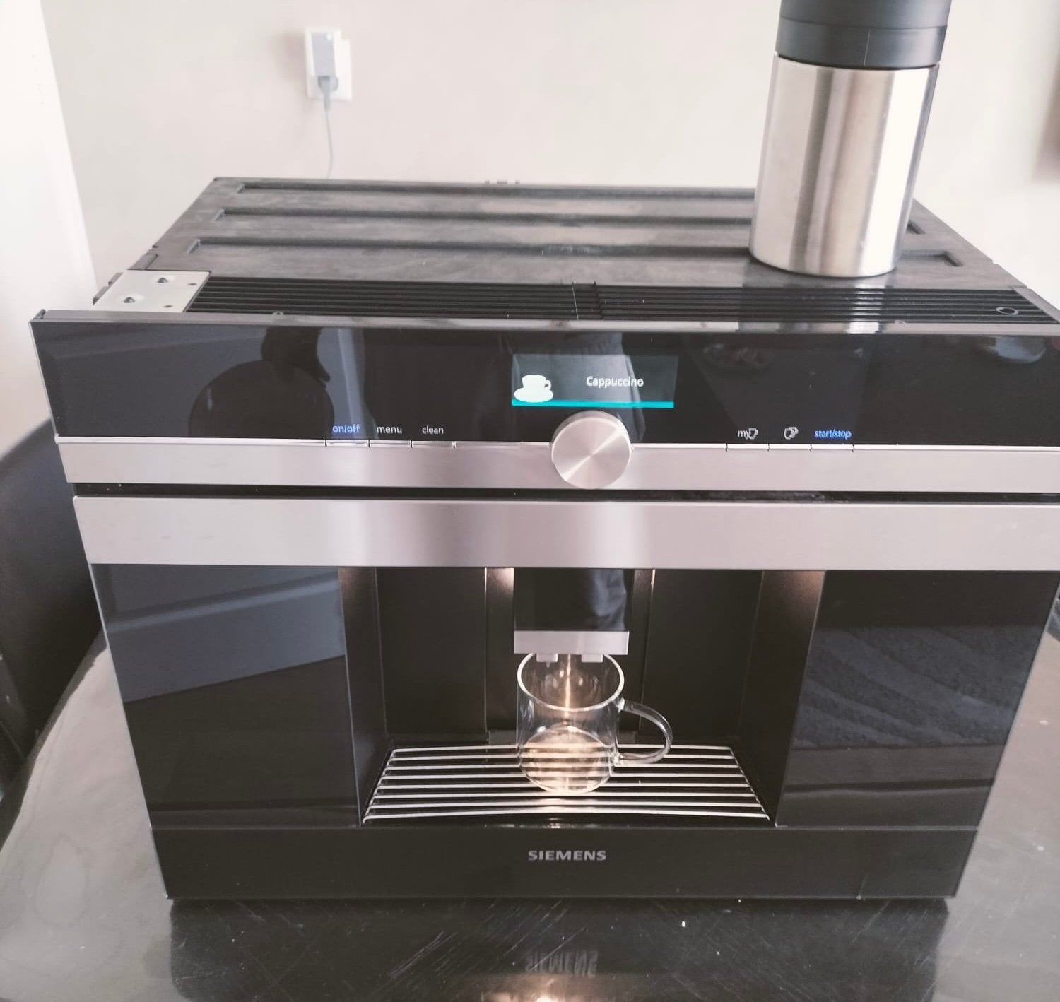 Siemens koffiemachine inbouw, Ophalen, Zo goed als nieuw, Koffiemachine