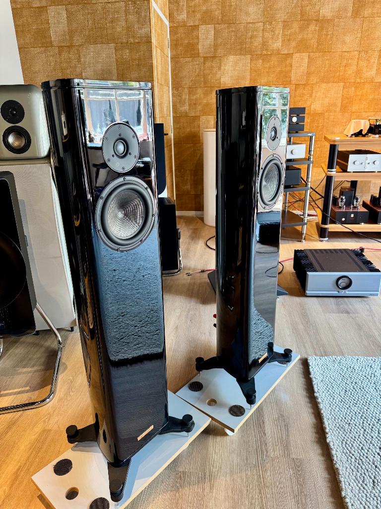 Magico S1 mk1 - hoogglans zwart, Overige merken, Magico 1, Zo goed als nieuw, Front, Rear of Stereo speakers