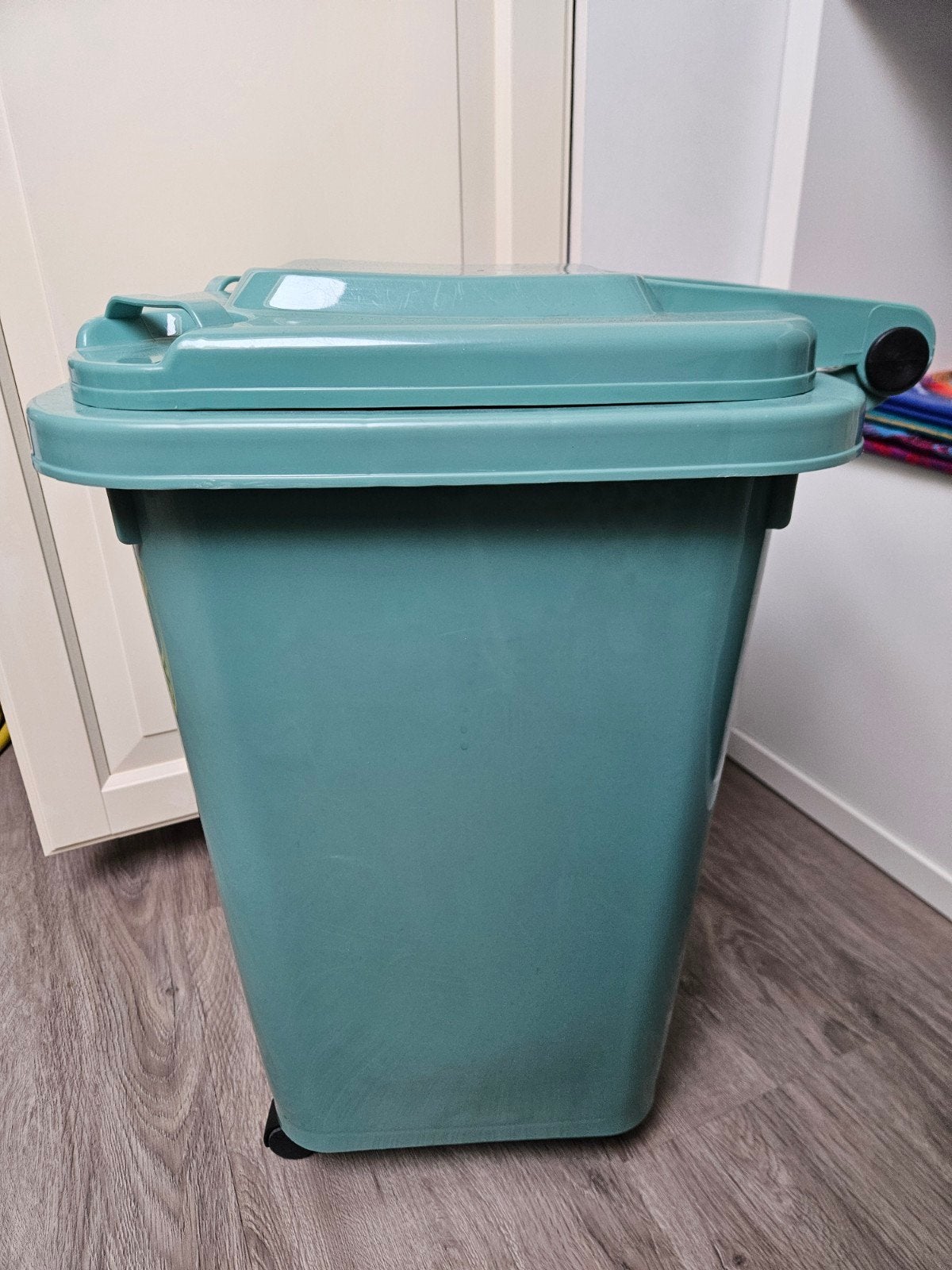 Groene speelgoedbak/afvalcontainer/prullenbak 32liter, Kunststof, Gebruikt, Ophalen of Verzenden, 5 – 50