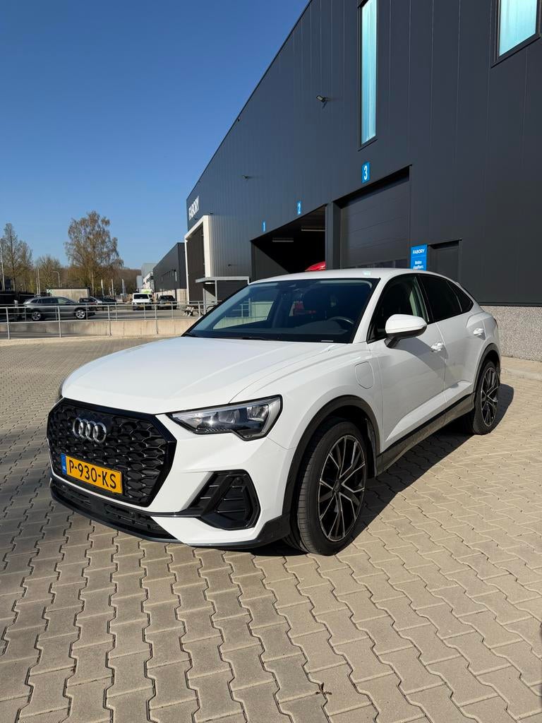 Audi Q3 45 Tfsi e 245pk Phev S Tronic 2021 Wit, Auto's, Stof, 1715 kg, Wit, Plug-in hybride