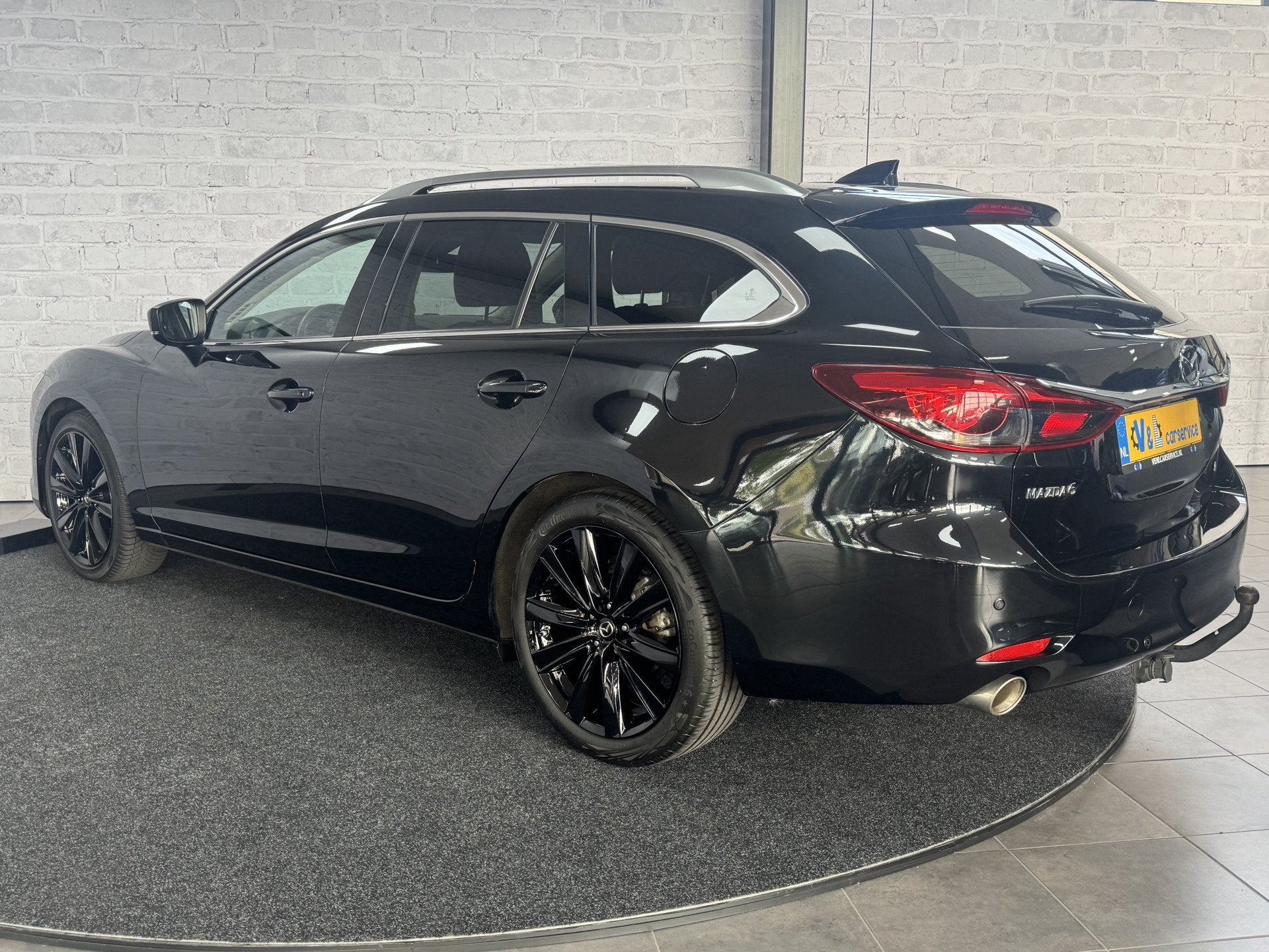 Mazda 6 Sportbreak 2.0 SkyActiv-G 165 Sportive Trekhaak HUD, Auto's, Voorwielaandrijving, 1998 cc, 15 km/l, Gebruikt