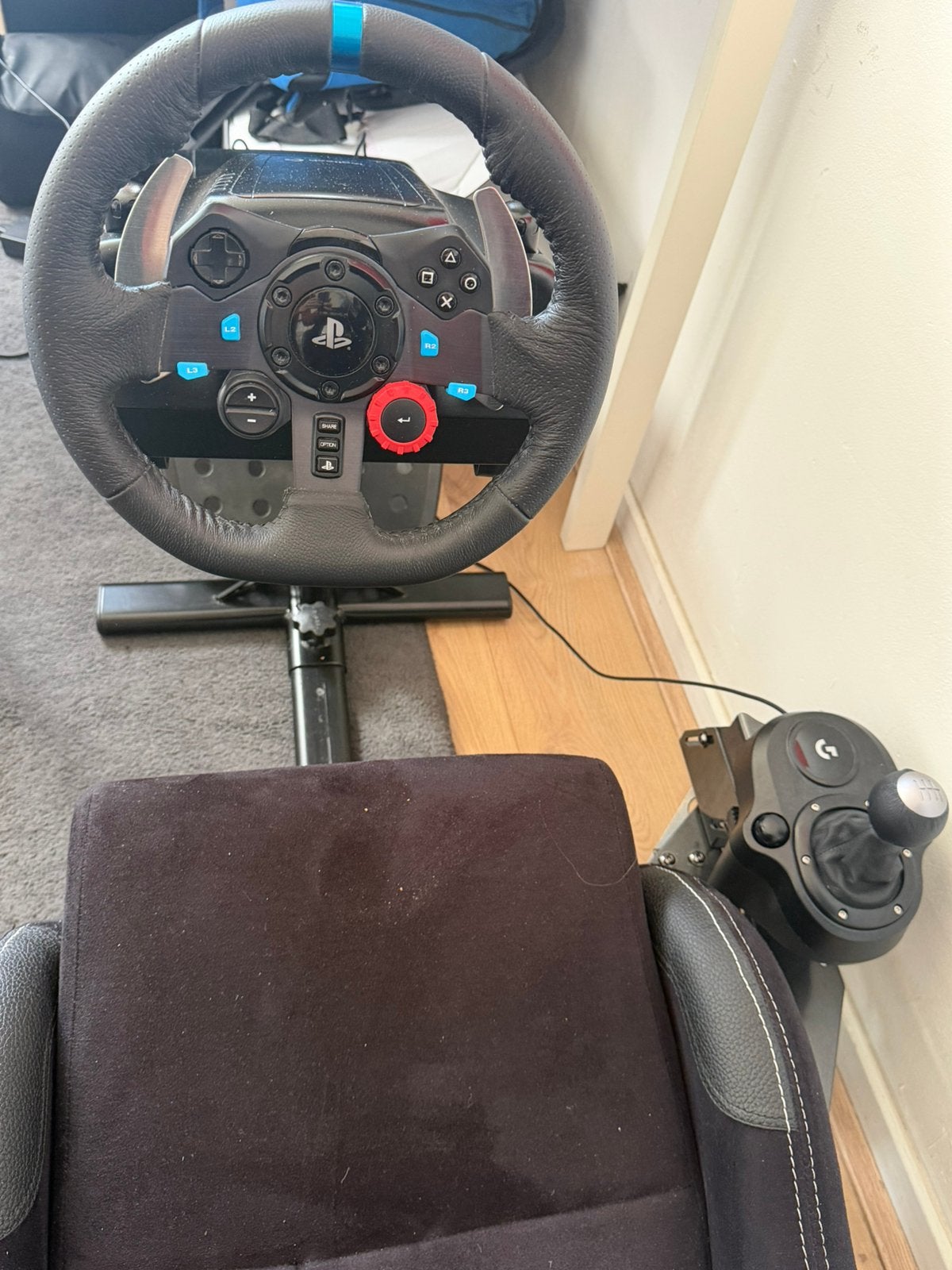Te koop: Logitech G29 Racing Set + Playseat, Ophalen, Zo goed als nieuw