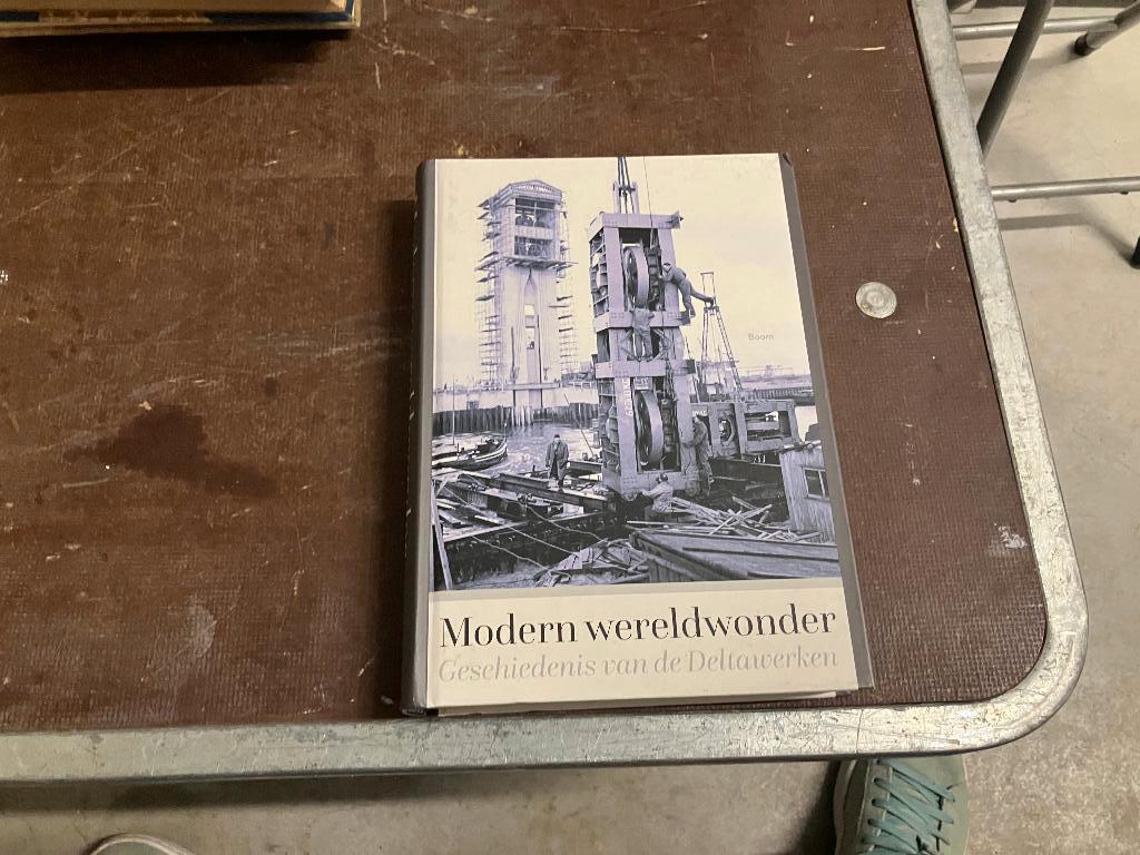 watersnood overstroming Zeeland 1953 deltawerken, Boeken, 20e eeuw of later, Ophalen of Verzenden, Zo goed als nieuw, Gijs van der Ham