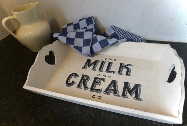 Gesleten wit houten dienblad / brocante / landelijk, Huis en Inrichting, Woonaccessoires | Dienbladen, Handgemaakt, Ophalen of Verzenden