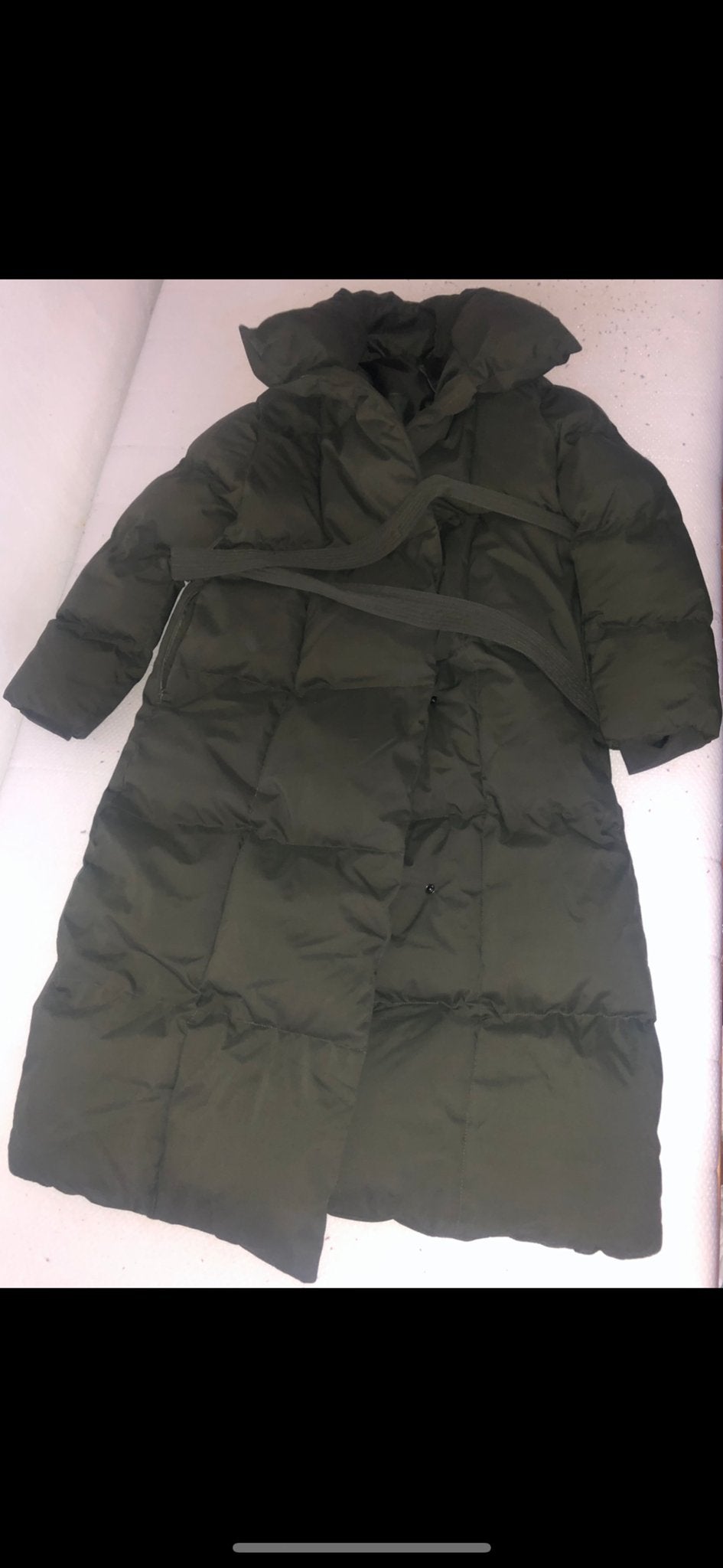 Lange legergroene winterjas - Maat M/L, Ophalen of Verzenden, Zo goed als nieuw, Maat 38/40 (M), Groen