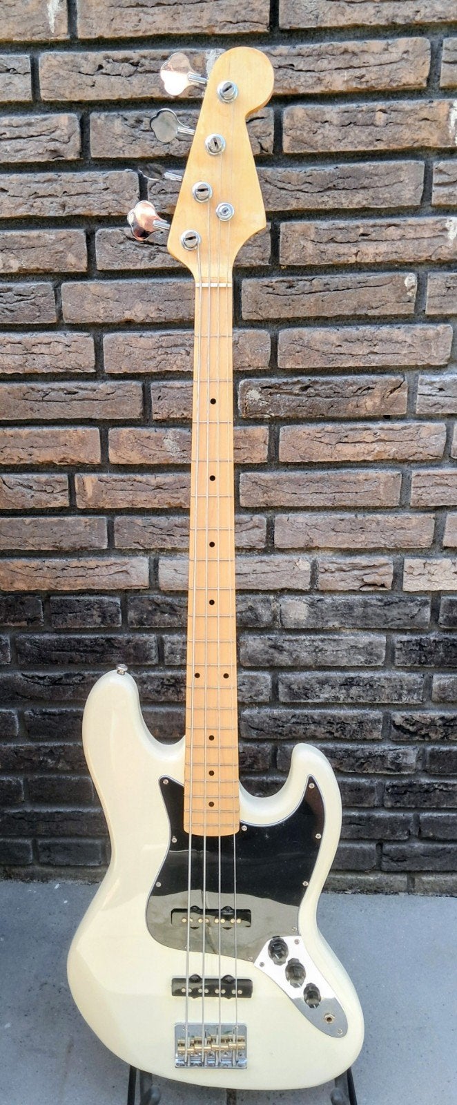 Farida Jazz Bass (Alder body) Super licht bespeelbaar, Ophalen, Gebruikt, Elektrisch