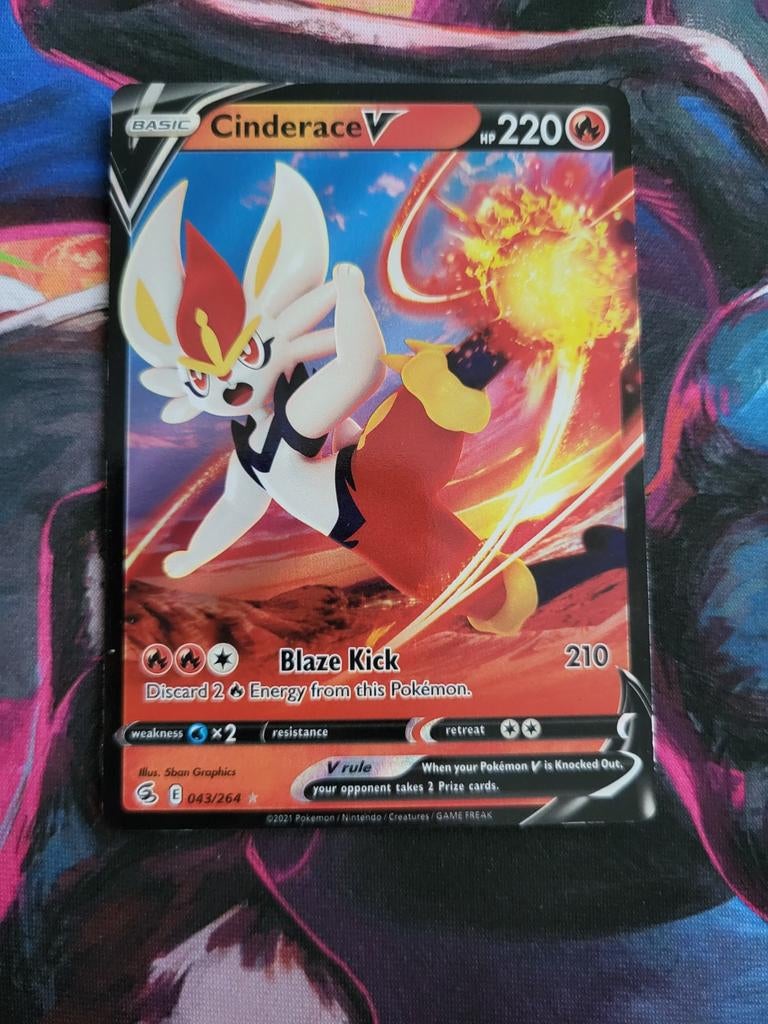 Cinderace V - Fusion Strike #043/264, Hobby en Vrije tijd, Verzamelkaartspellen | Pokémon, Ophalen of Verzenden, Zo goed als nieuw
