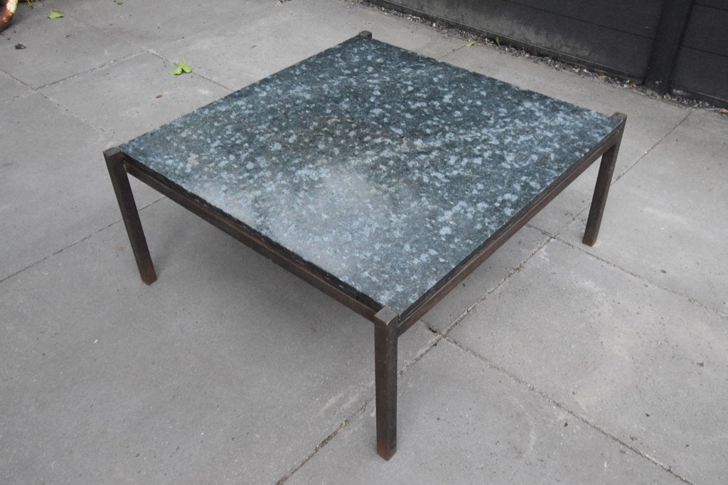 Belgisch hardstenen salon tafel, Ophalen, Brutalisme, Gebruikt, 50 tot 100 cm