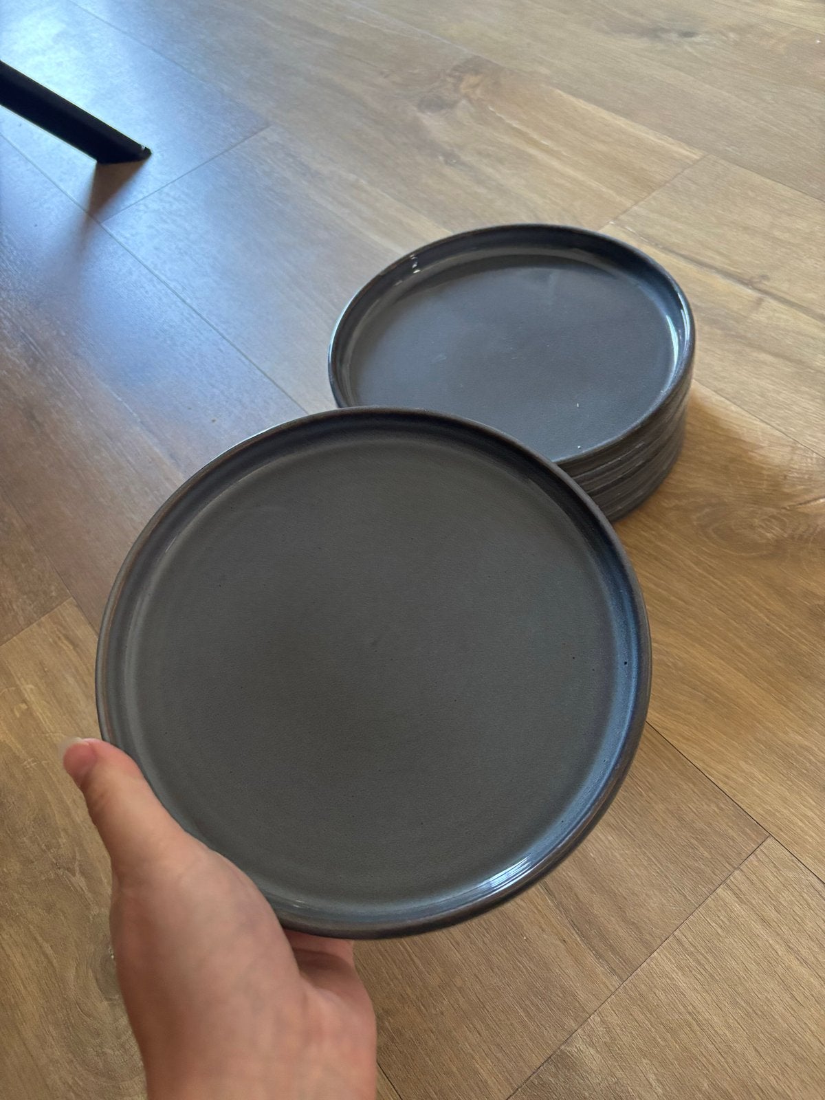 Set van 6 donkergrijze Mineral borden - zo goed als nieuw, Overige merken, Keramiek, Ophalen of Verzenden, Zo goed als nieuw
