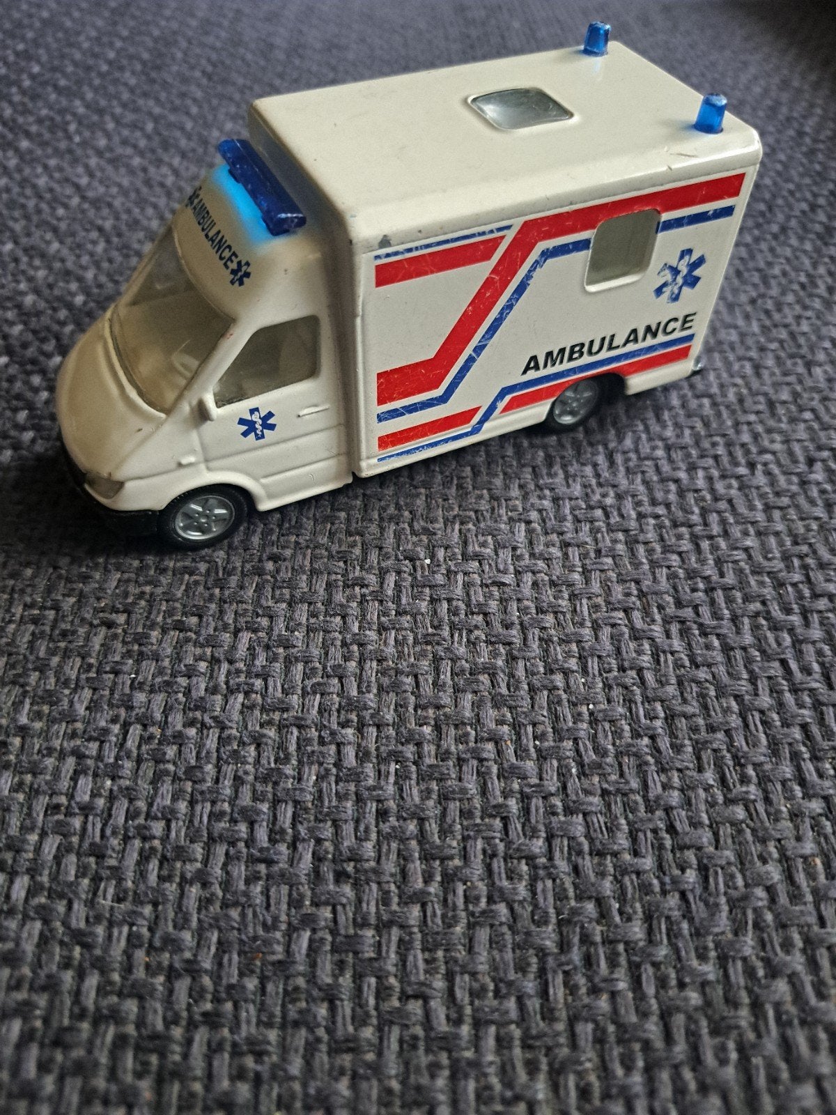 siku model mercedes benz sprinter ambulance, Hobby en Vrije tijd, Gebruikt, West germany, N.b, Auto